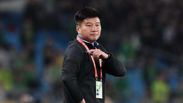 彩客网直播中心-李霄鹏离开影响武汉保级 菜鸟李金羽能否担重任?